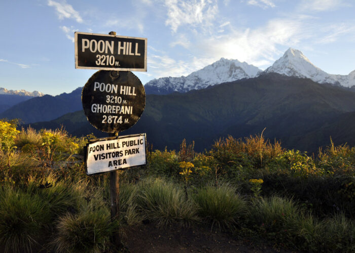 ghorepani poon hill deluxe tour